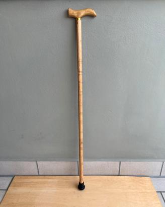Bastone da passeggio in legno lavorato MEDUGORJE