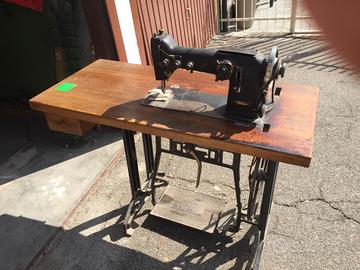 Macchina da cucire Wilson anni 50/60