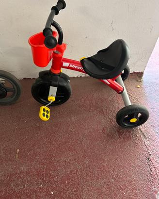 Triciclo ducati