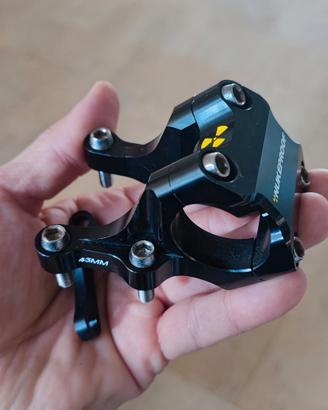 Nukeproof attacco diretto 31.8 da 45mm