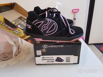 Scarpe heelys con rotelle