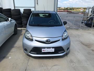 Toyota Aygo 1.0 12V VVT-i 5 porte Active Connect