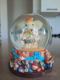 Snow globe palla di vetro con neve finta con elefa