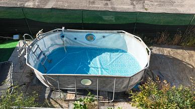 Piscina 4,27 x 2,50 x 1 bestway con accessori.