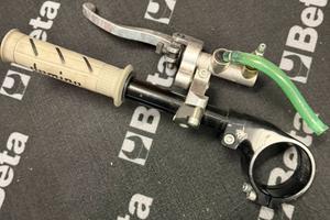 Ducati v2 semimanubtio