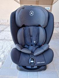 Seggiolino Bebè Confort Titan Nomadblack