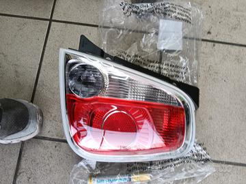 faro posteriore dx fiat 500