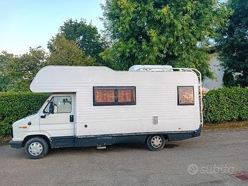 Camper Adria mansardato su Fiat Ducato