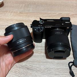 Sony A6000, 2 obiettivi  Viltrox