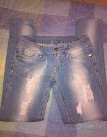 Jeans donna Hank 840 tg 40 slim fit mod. strappi