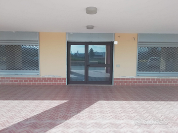 Locale commerciale di 120mq