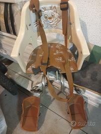 Seggiolino x bici con paravento