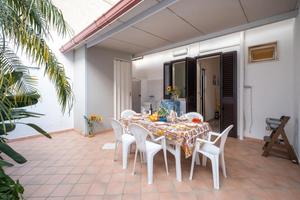 Fronte Spiaggia a Porto Cesareo TRE CLIMATIZZATORI