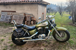 Moto honda shadow 1100cc