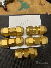 Raccordo di giunzione diritto 1/2