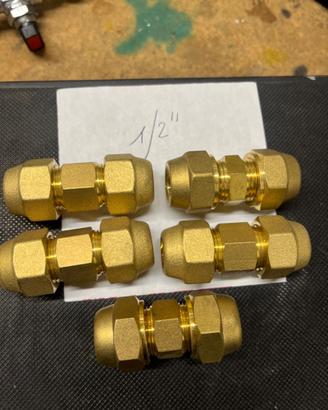 Raccordo di giunzione diritto 1/2