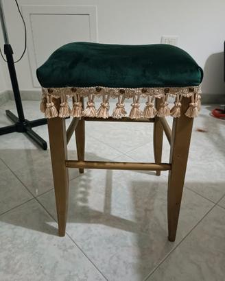 Sgabello imbottito