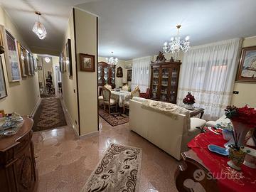 Carlentini Santuzzi Luminoso 4Vani Terrazza Garage