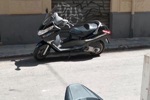 Piaggio x8