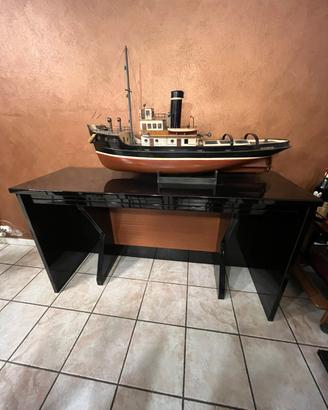 Cassa contenitrice + tavolo + sedie