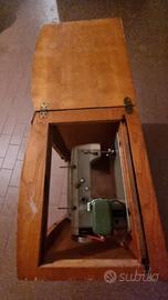 Macchina da cucire vintage KRÜP con mobile legno