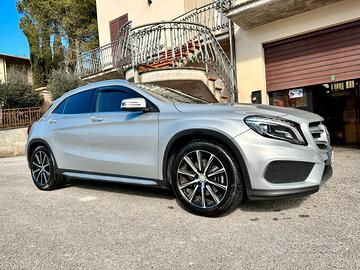 Mercedes GLA 220