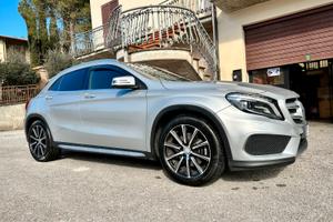 Mercedes GLA 220