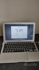 MacBook Air 11" (2011) - Intel i5