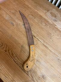 Seghetto da potatura vintage con manico in legno –