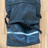 Zaino eastpack con agganci per portapacchi