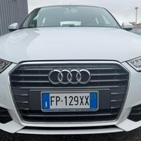 Audi A1 1.6 BICOLORE METAL PLUS