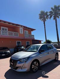 Peugeot 208 1.2 75cv 8000KM
