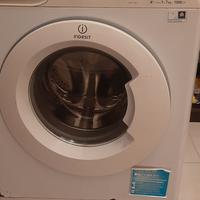 Lavatrice Indesit 