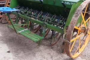 Seminatrice per cereali