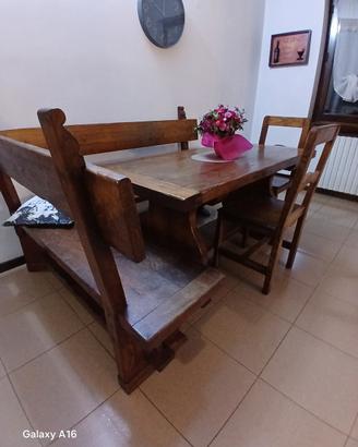 tavolo con panca angolare + 2 sedie 