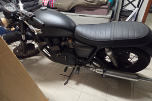 Triumph Bonneville 900 CC