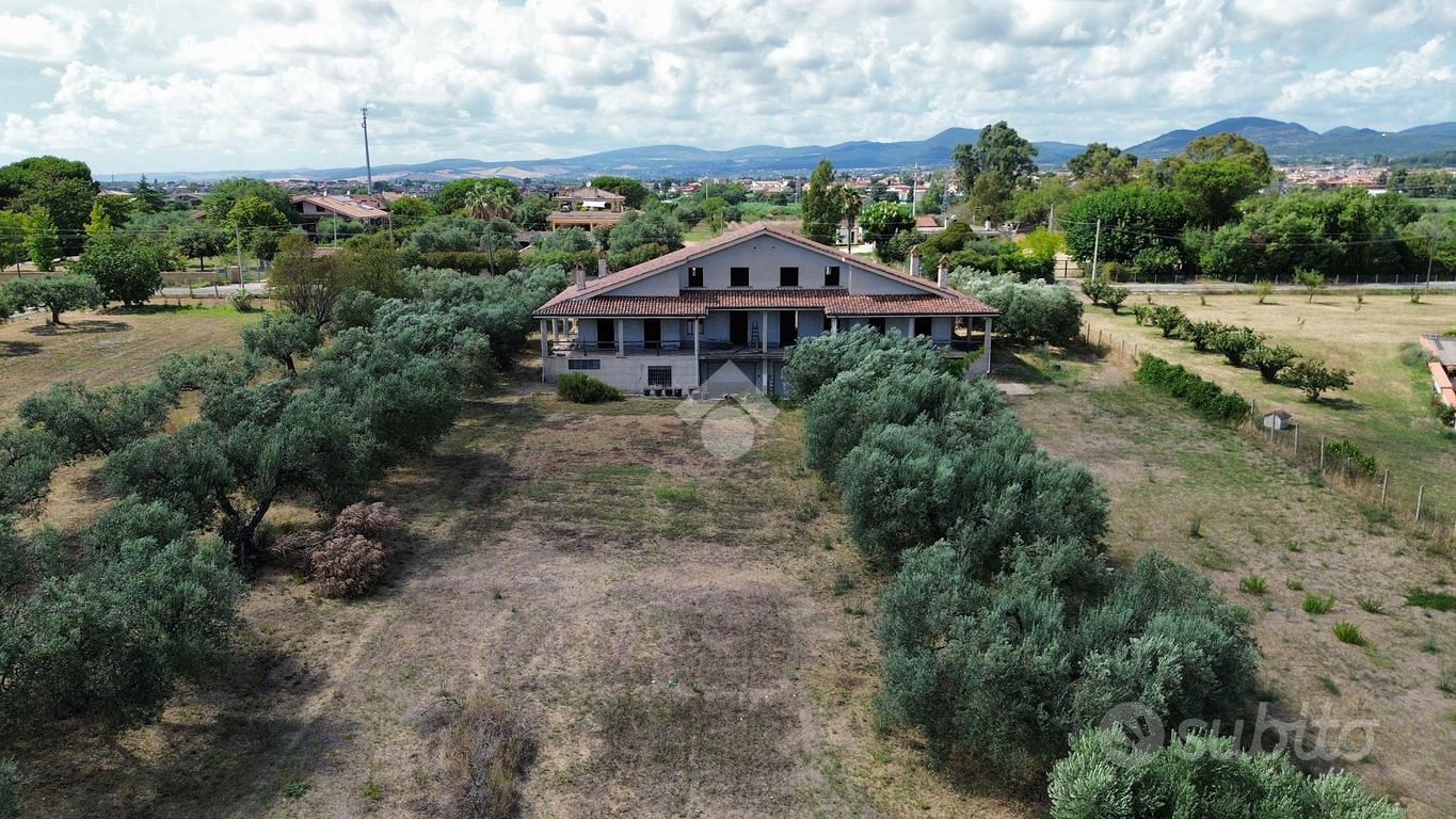 RUSTICO A CERVETERI - Vista 3