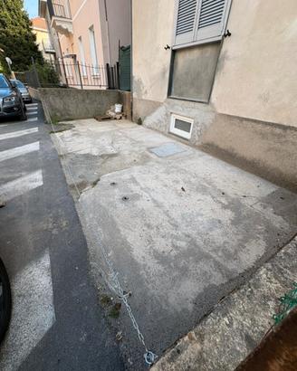 Posto auto recintato