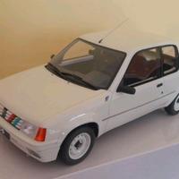 Modello 1/12 Peugeot 205 Rallye Ottomobile 