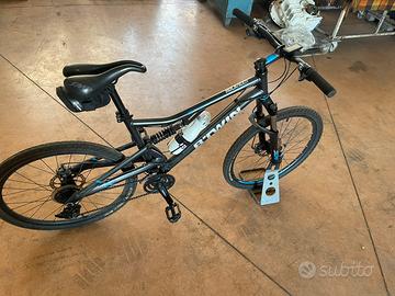 Bicicletta Rockrider 500s mountain bike