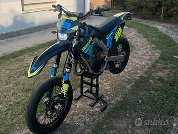 HM 50