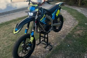 HM 50