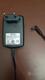 Alimentatore DVE modello DSA-0151A-05 A (U)