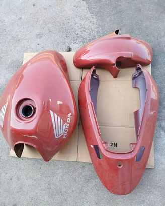 serbatoio + carene Honda Hornet 