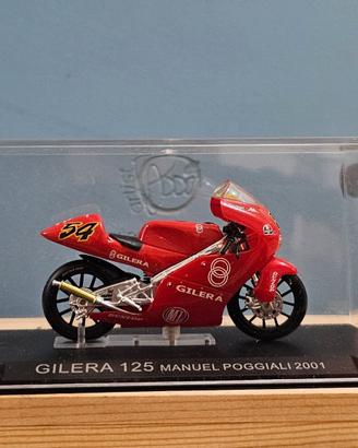 Gilera 125 Manuel Poggiali 2001  modellino moto GP