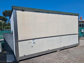 Container