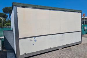 Container
