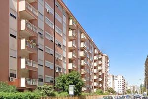 8 vani Via Dei Nebrodi possibilità Box auto