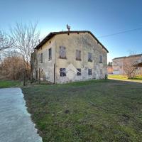 RUSTICO A CASTELNOVO DI SOTTO