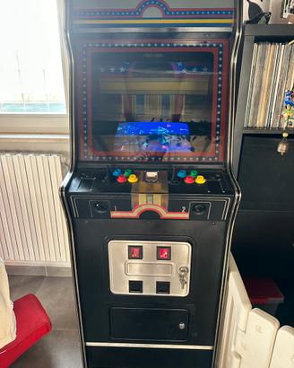 Cabinato vintage anni 80 con tubo catodico 15’